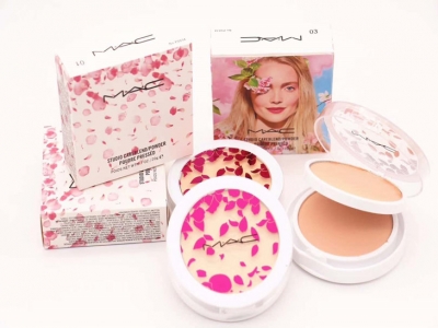 New MAC Studio Pressed Careblend/Powder 20g 0.7Oz